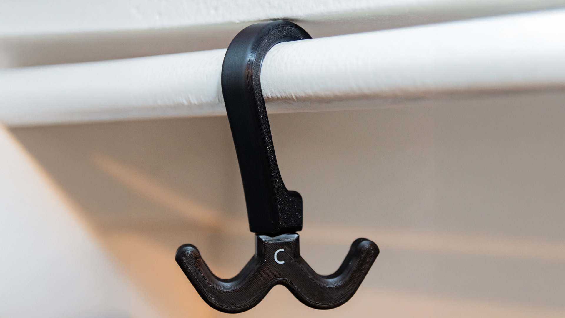 Rotating Double Hook